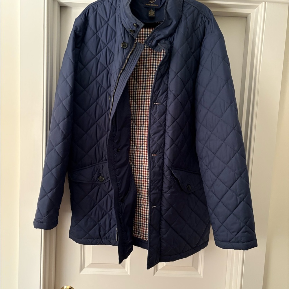 Brooks Brothers XL Quilted Navy Jacket EUC